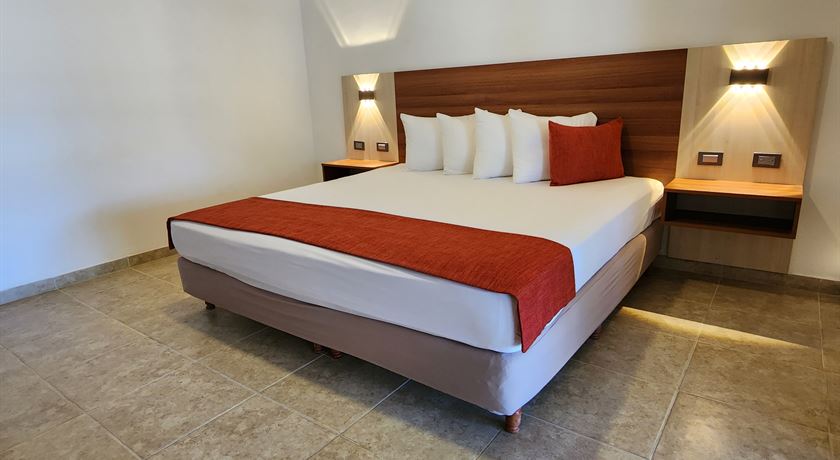 TROPICAL FAMILY SUITE SGL VP CABANA